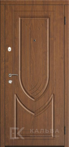 Фото «Входная ореховая дверь с фигурной фрезеровкой МДФ №23»